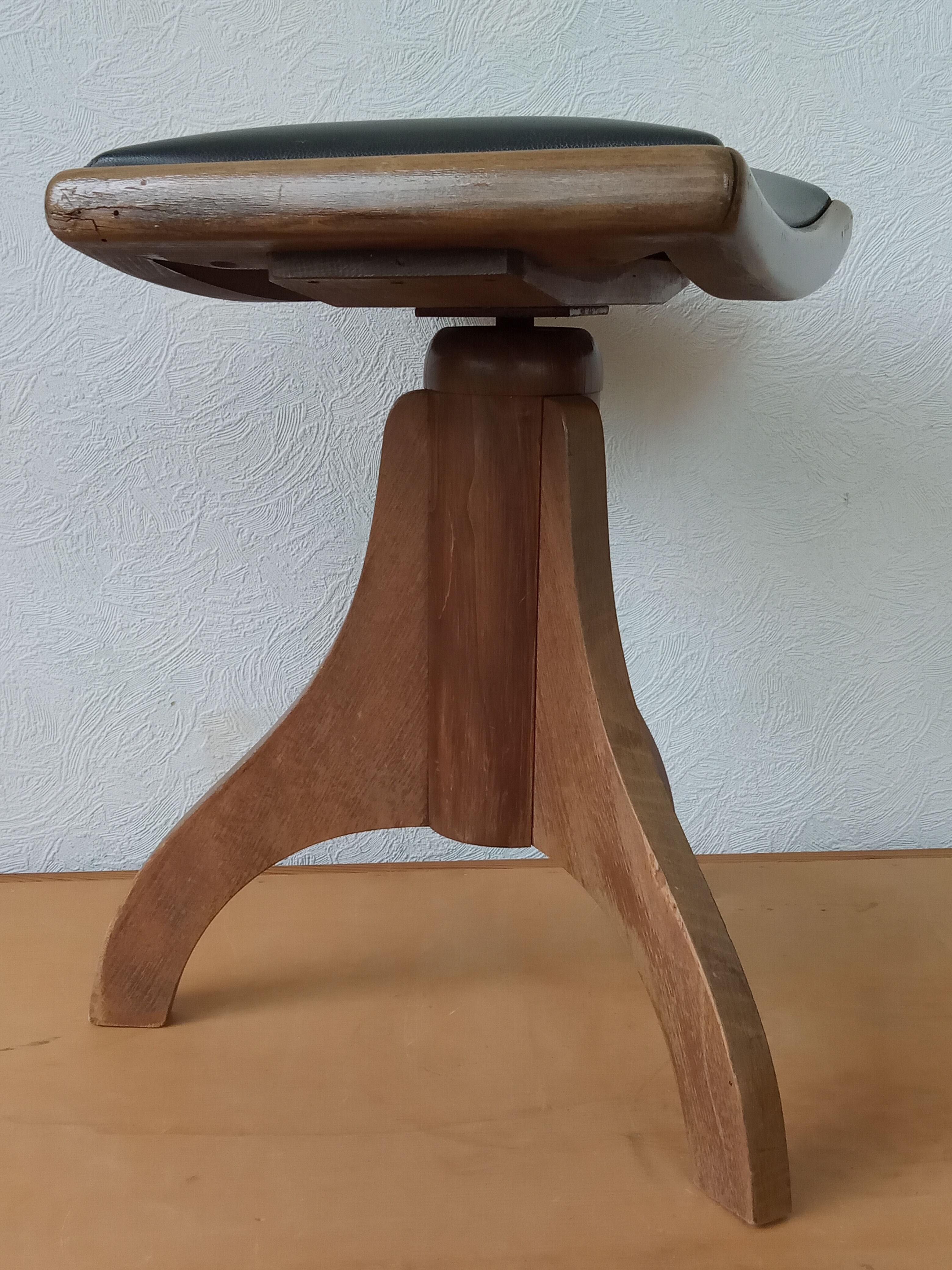 Reiner modell piano stool screw 50s