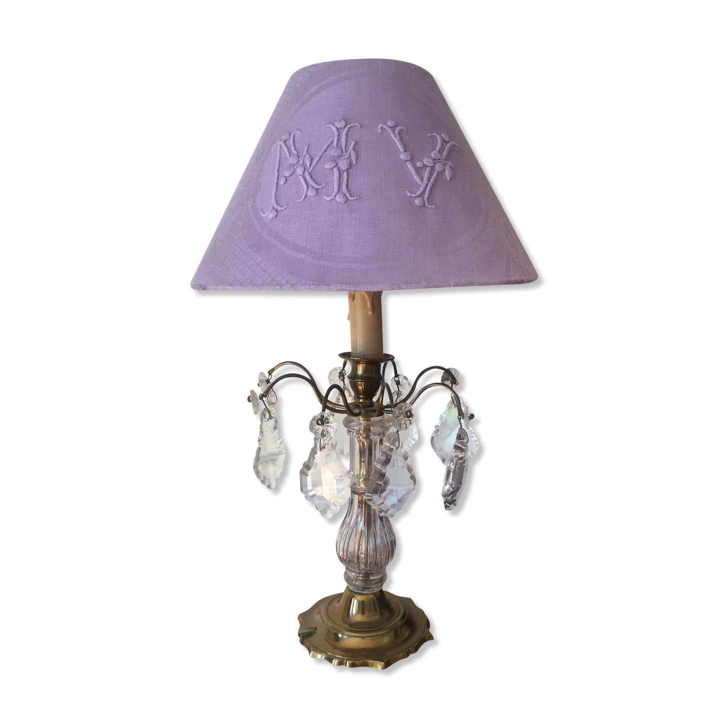 Table lamp with crystal tassels