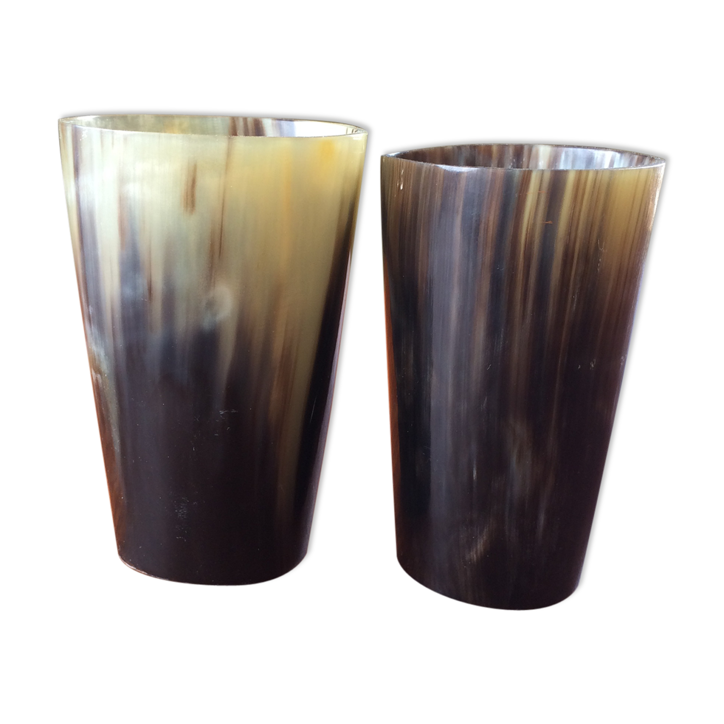 2 vintage horn cups