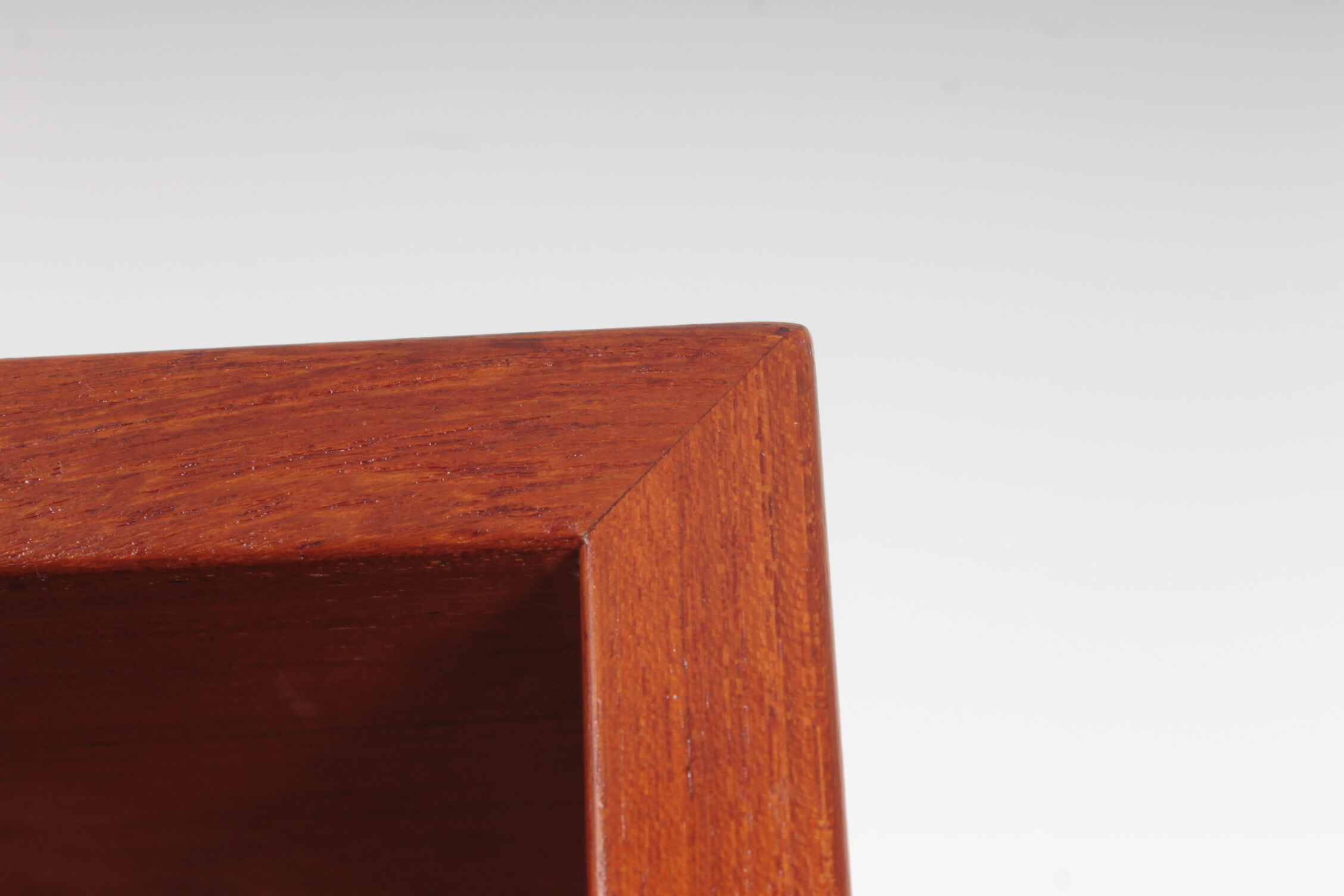 Teak bookcase RY8 by Hans J. Wegner