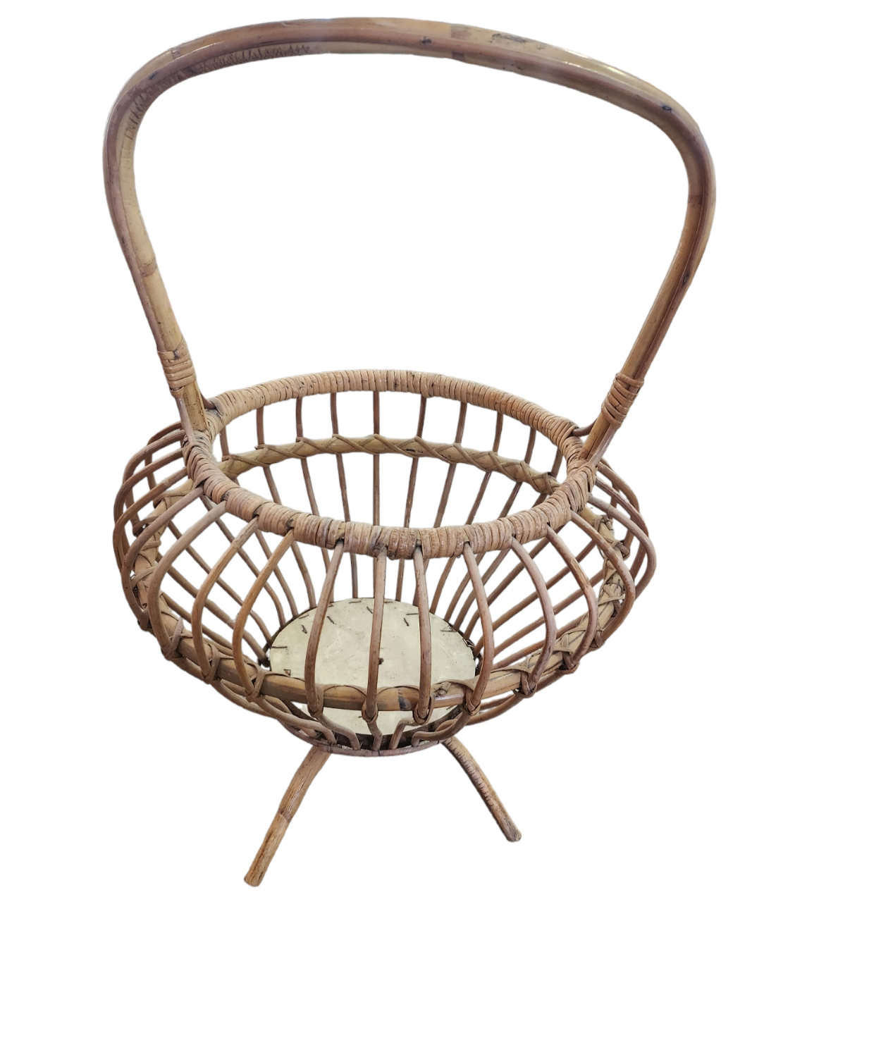 Panier en rotin sur pied