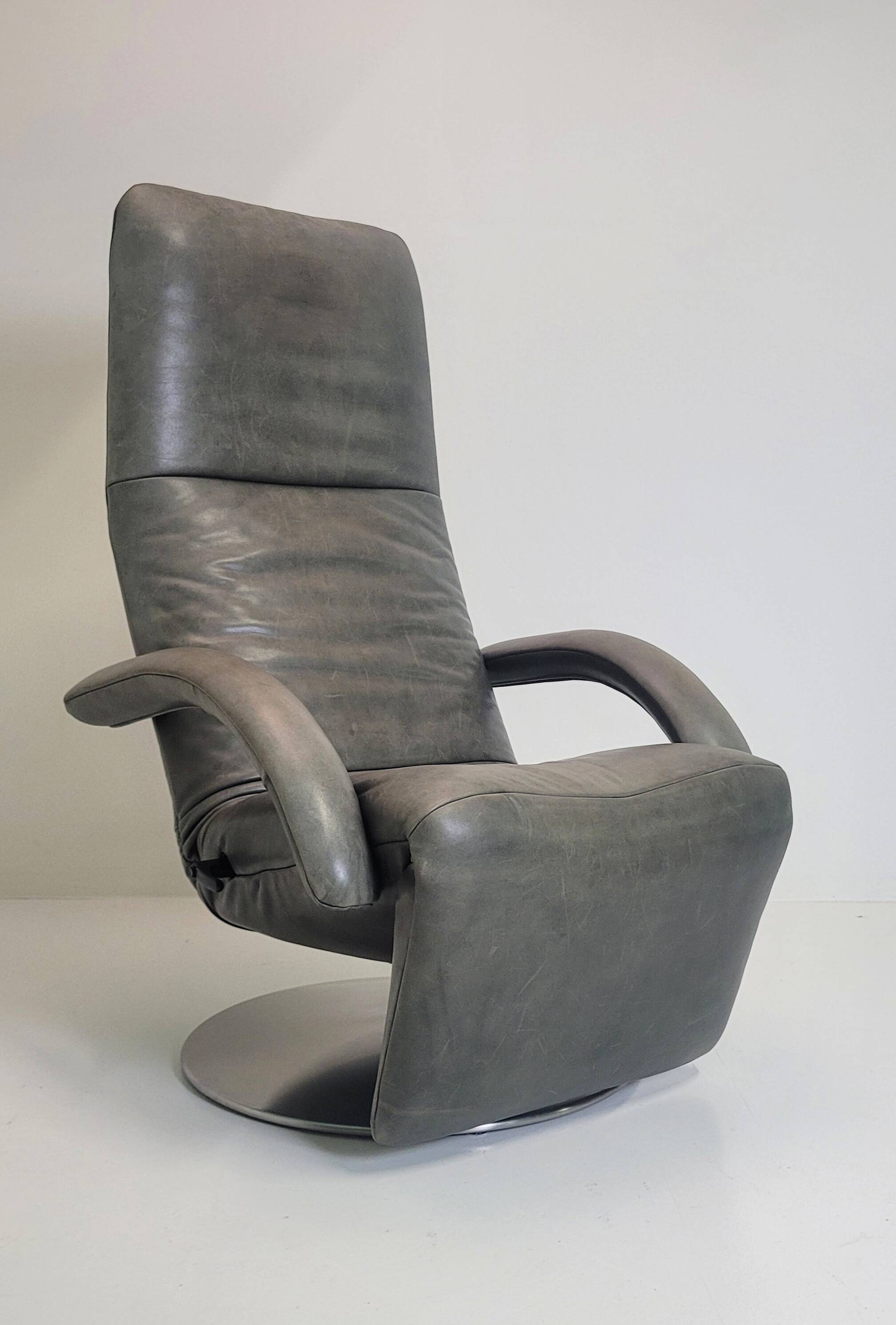 Jori Yoga Recliner – Mono-Move