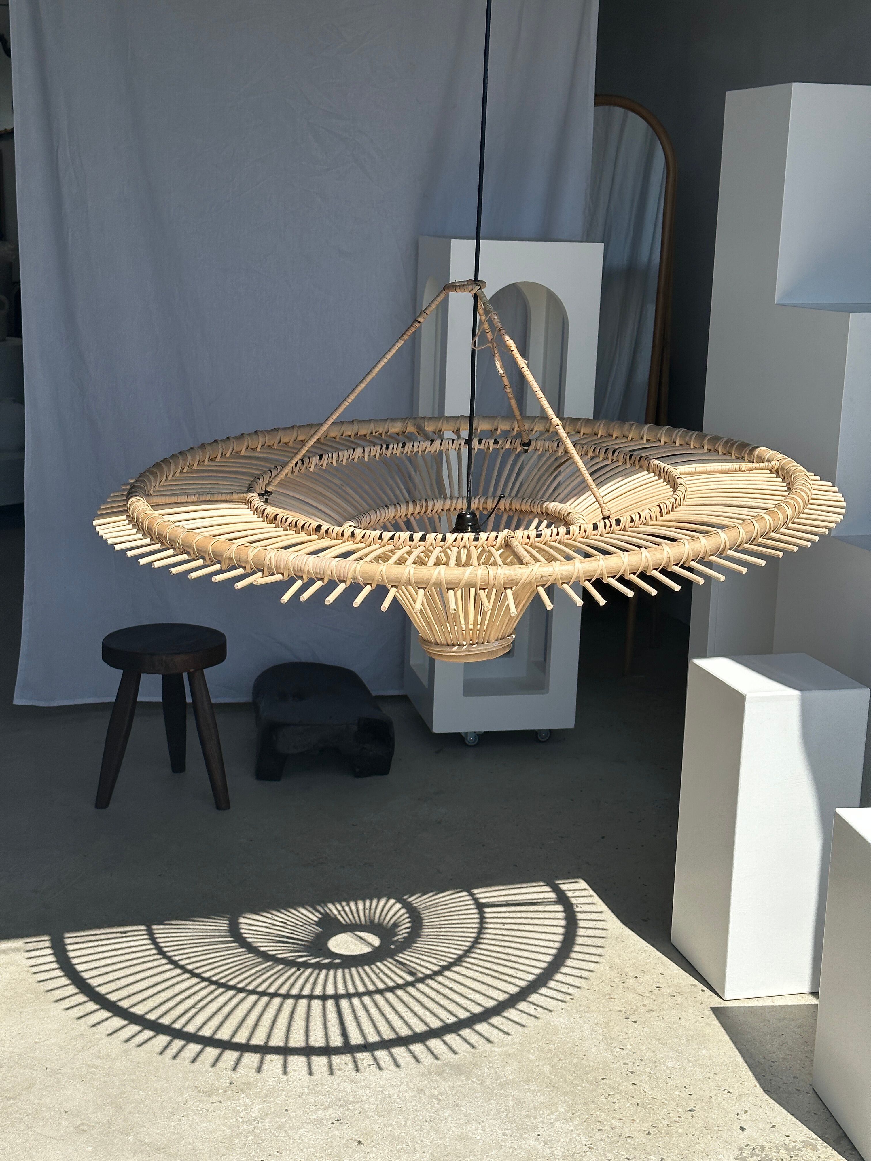 Suspension rattan saucer iron frame D:120 H:60