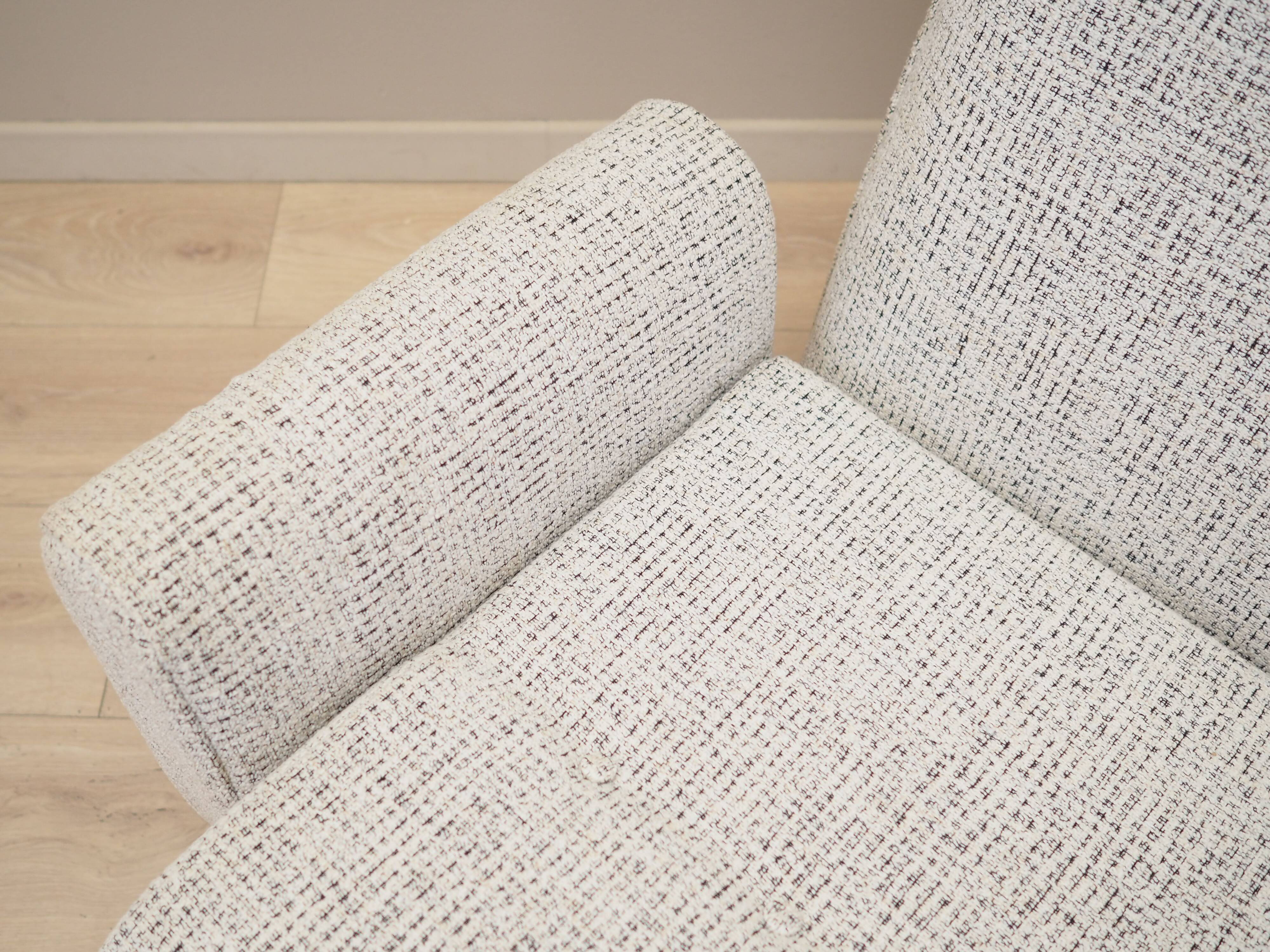 Swivel chair, Italian design, 1970s, produced in Italy
