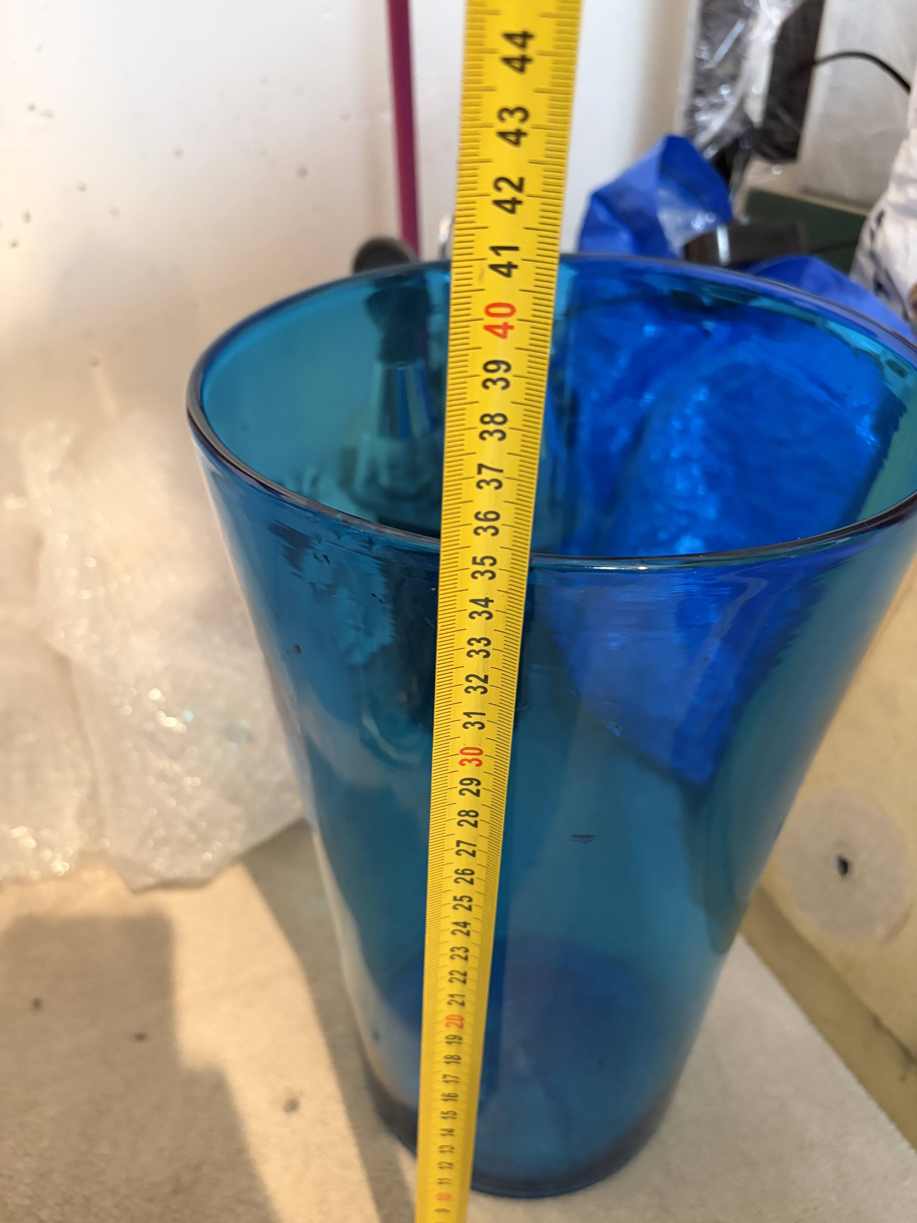 Grand Vase en verre soufflé bleu Empoli