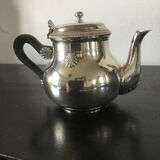 Set of teapots and milk jug.