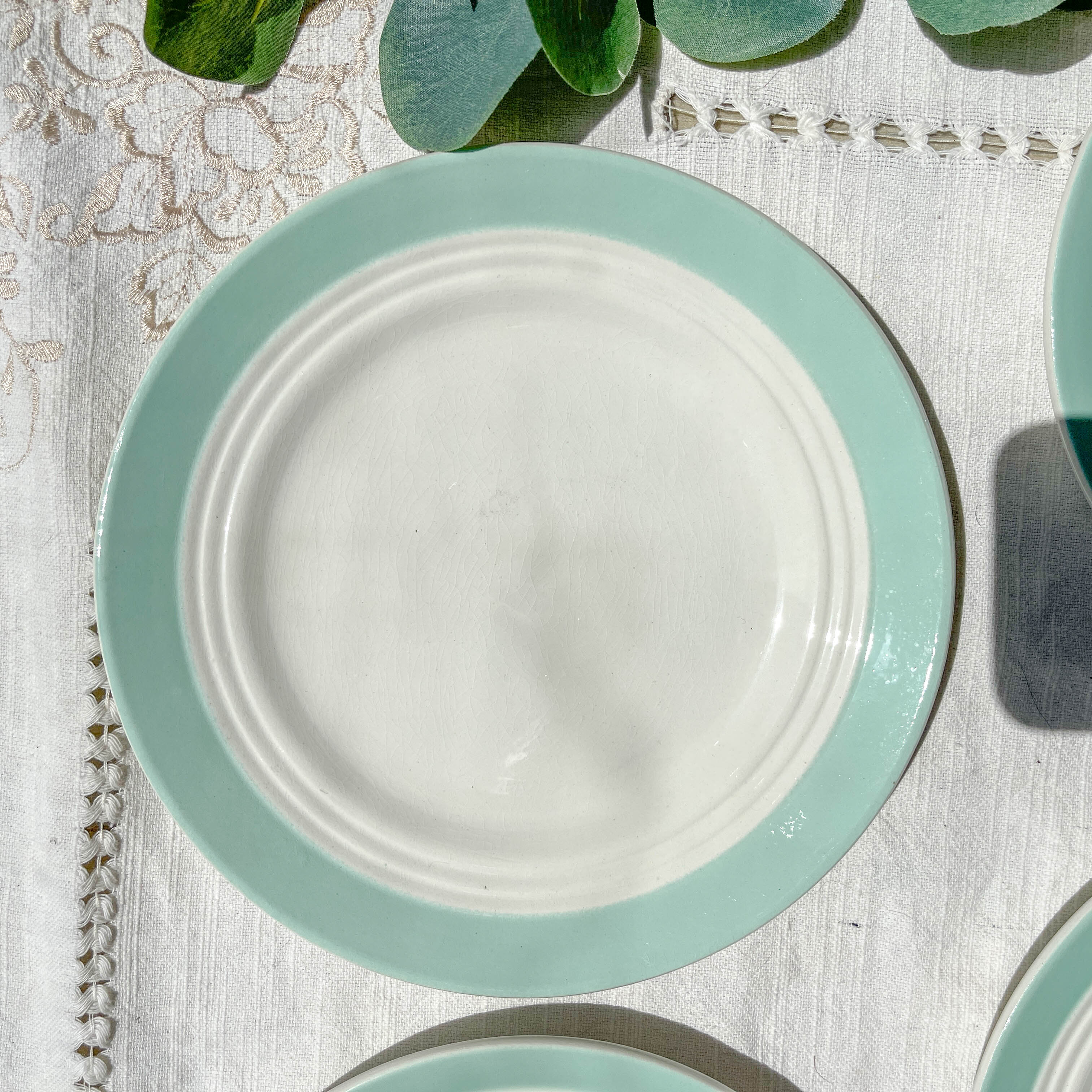 5 petites assiettes vintage en porcelaine française blanches vertes Céranord