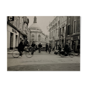 Original silver print - France - Street scene - Circa 1960 - Vintage silver print