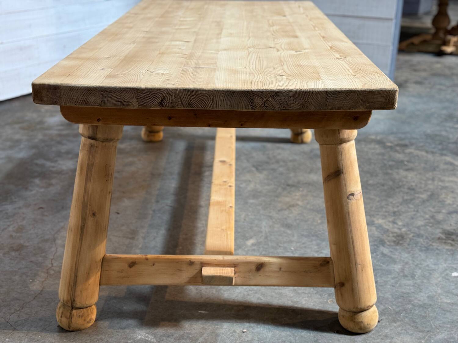 Scandinavian table in fir