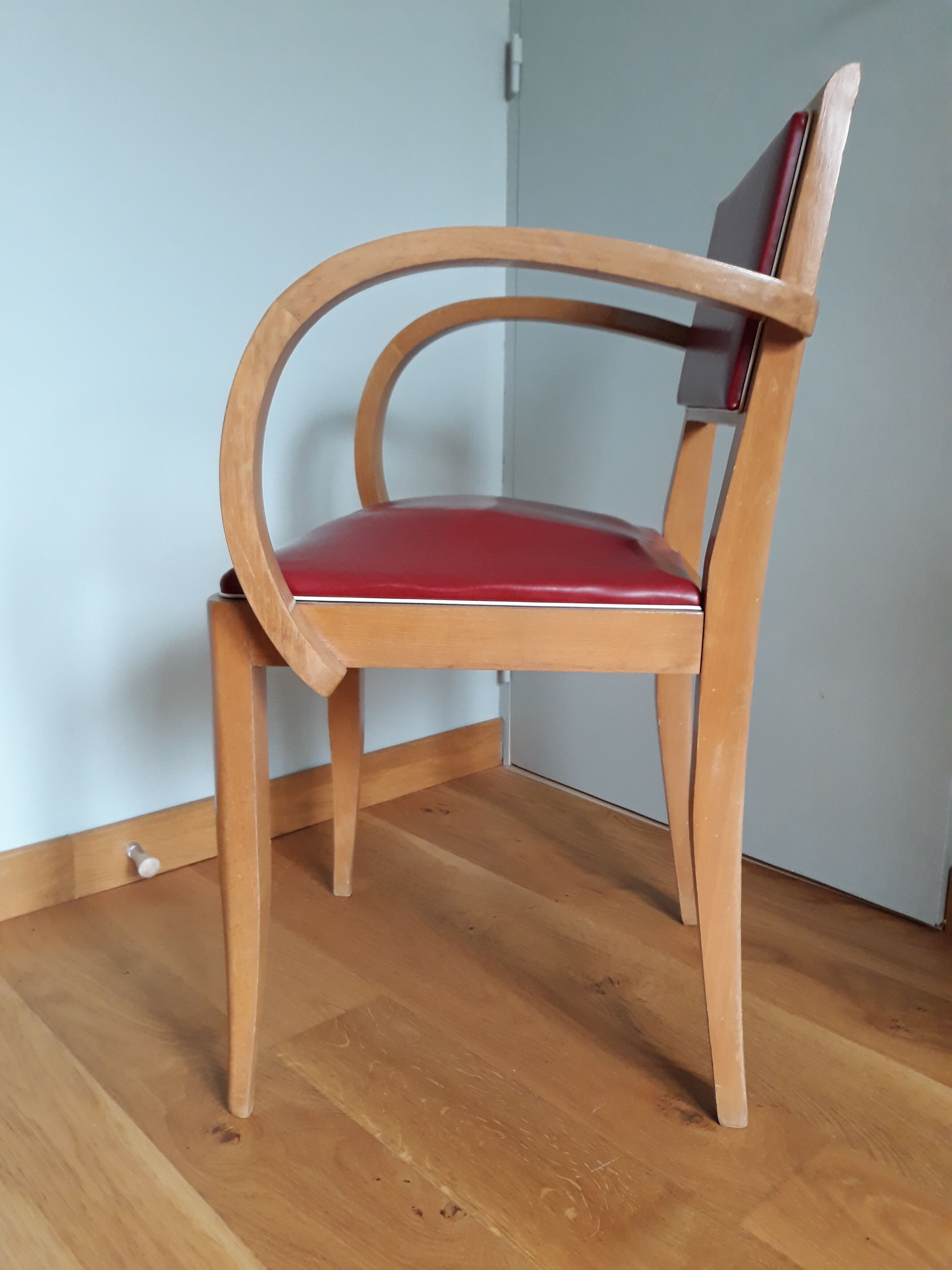 Fauteuil bridge skaï rouge
