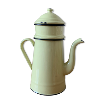 Old enamelled coffee maker