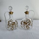 Paire de carafes Cristallerie Baccarat cristal blanc peint à l'or fin, Art Nouveau, 1900