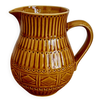 Vintage ceramic pitcher in honey color, model 7314