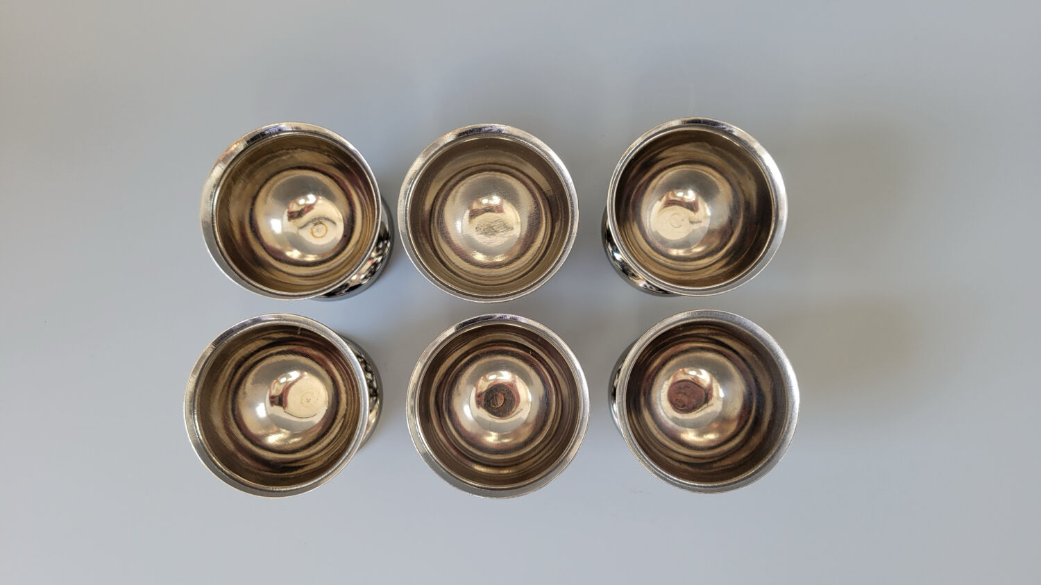 Set of 6 stainless steel egg cups