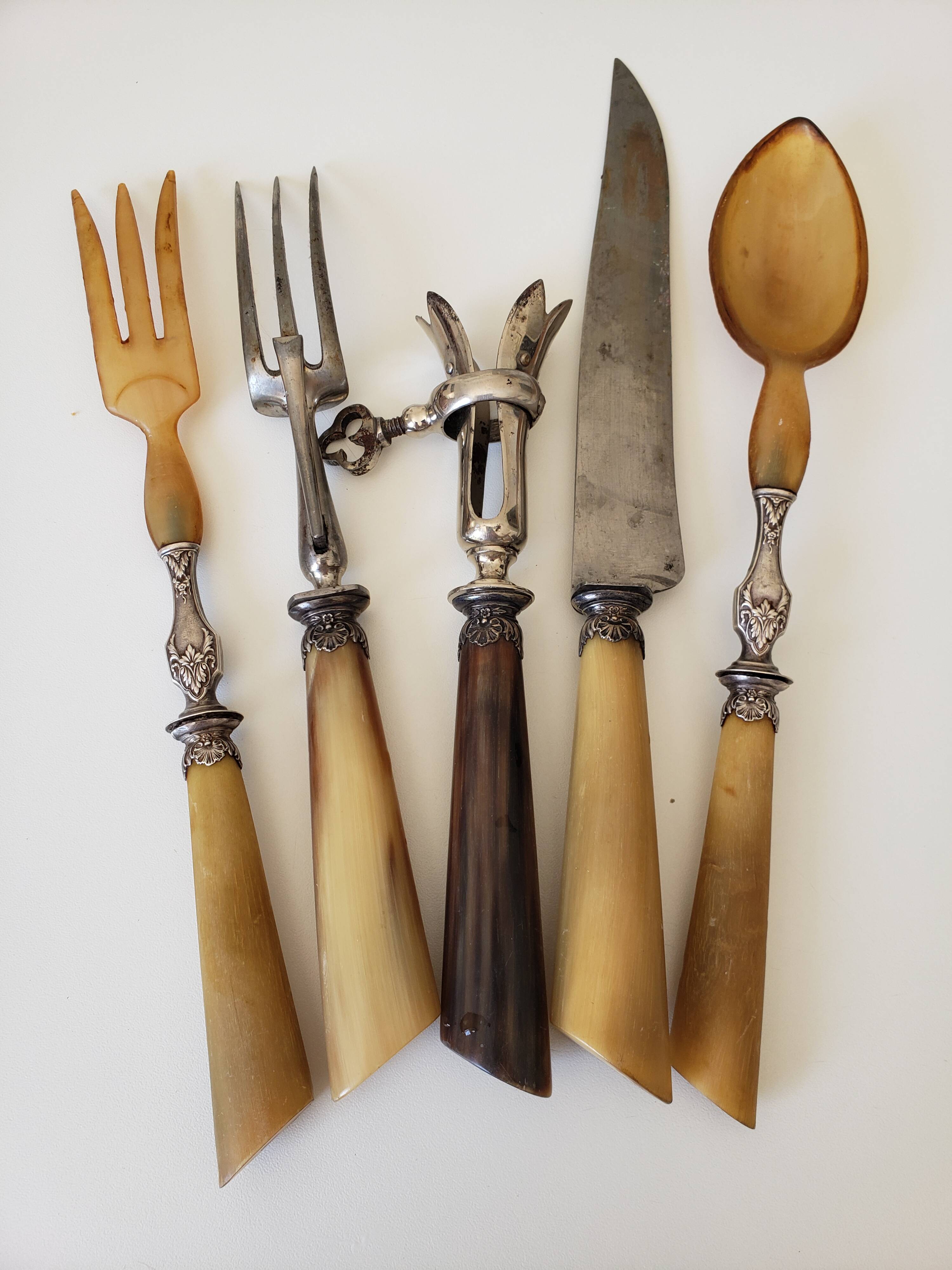 Leg of lamb service and salad cutlery