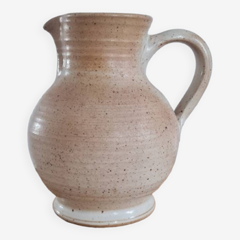 Swamp sandstone pitcher