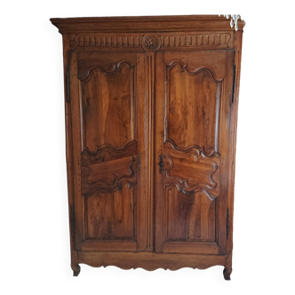 Armoire ancienne Louis XV