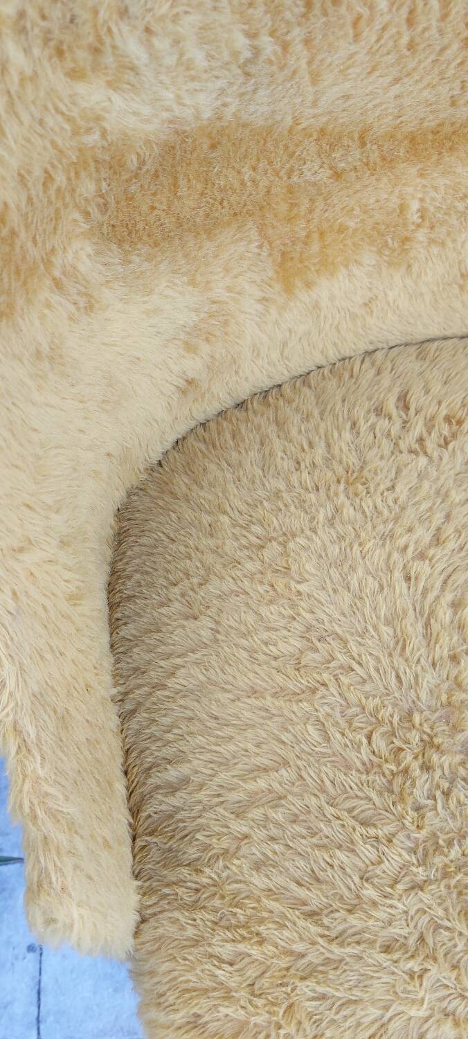 Plush cocktail armchair