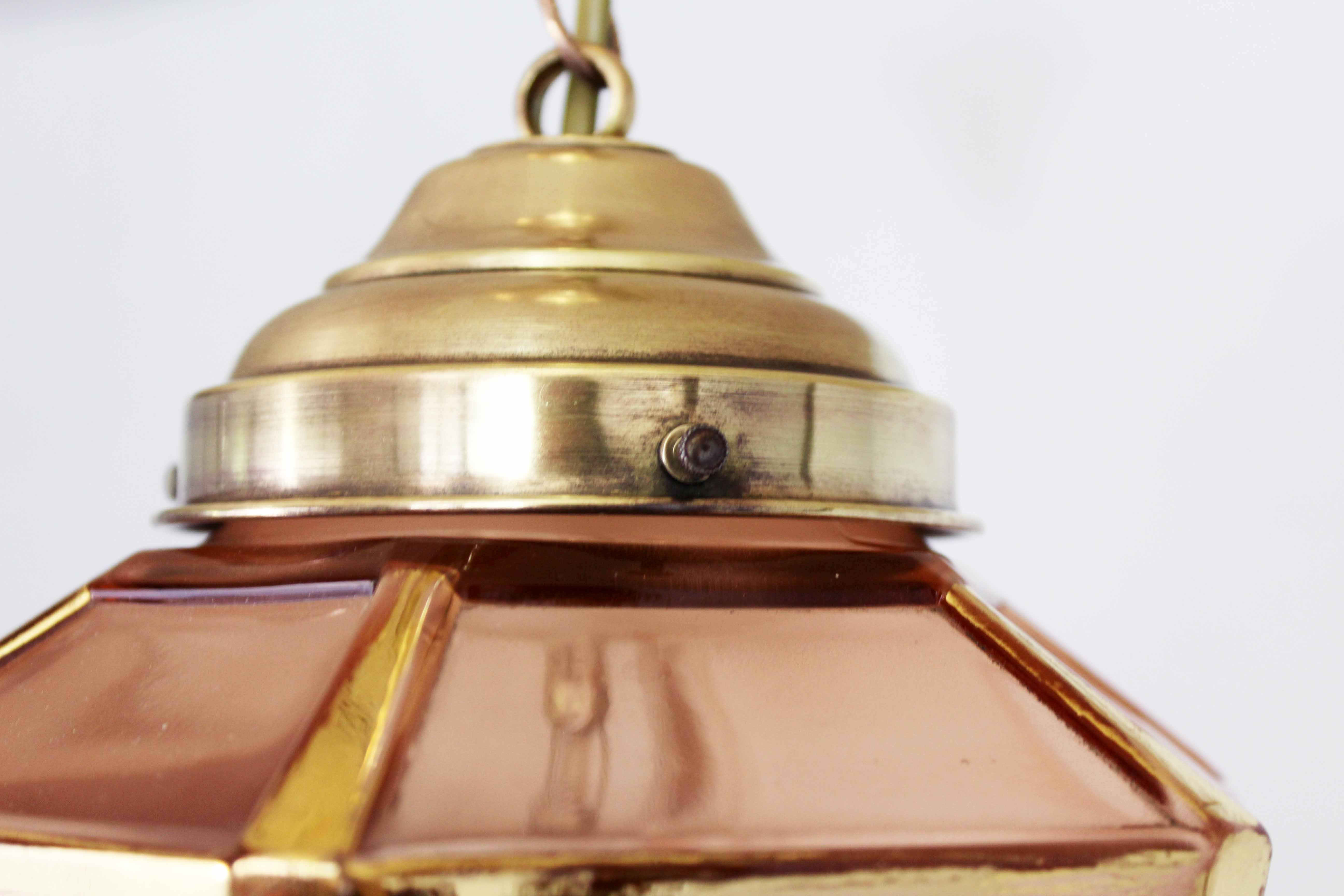 Art Deco suspension in pink and brass glass