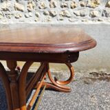 Bistro table with curved wooden legs
