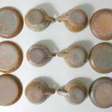 6 tasses en grès avec soucoupes vintage