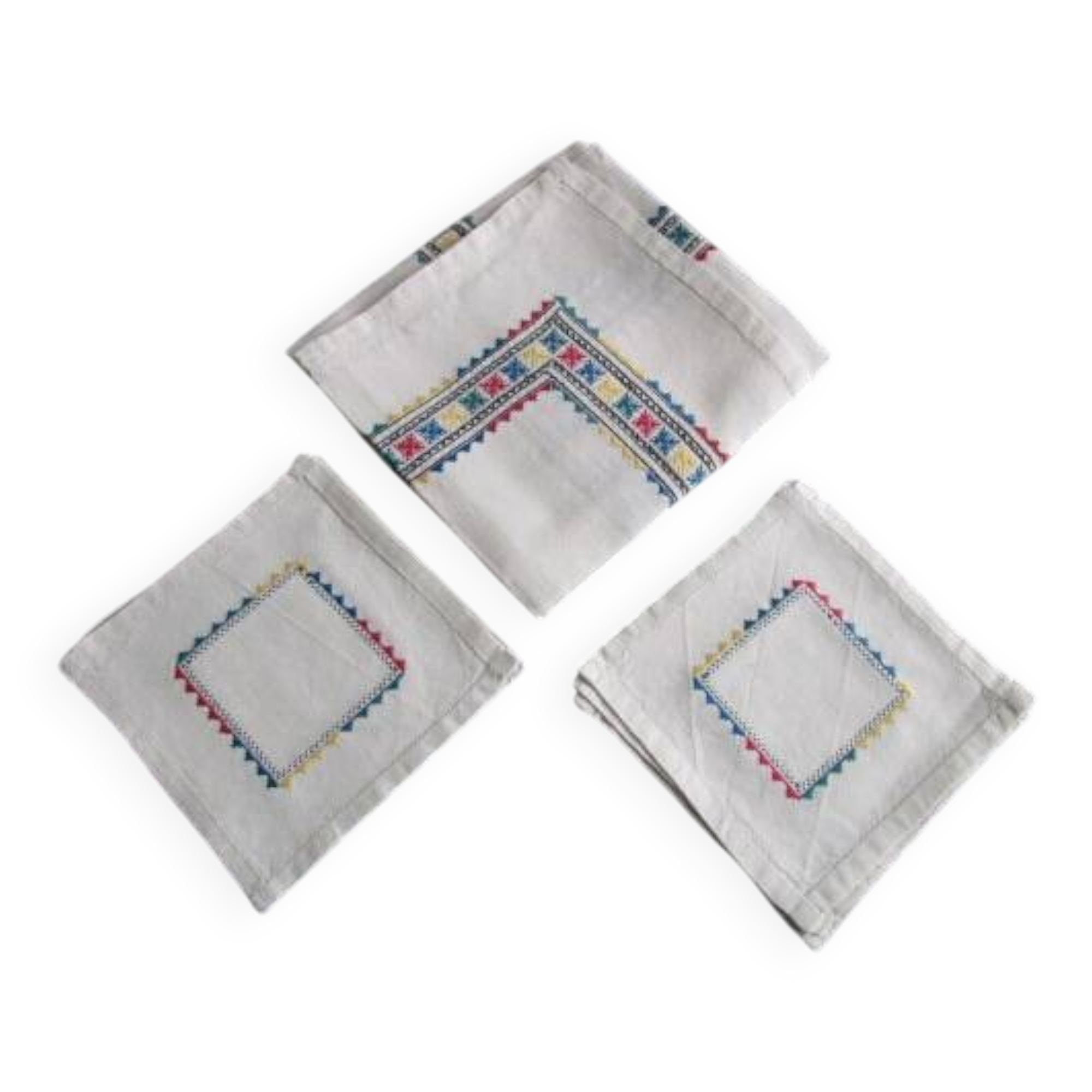 Small vintage embroidered tea tablecloth 60x60cm + 6 matching napkins.