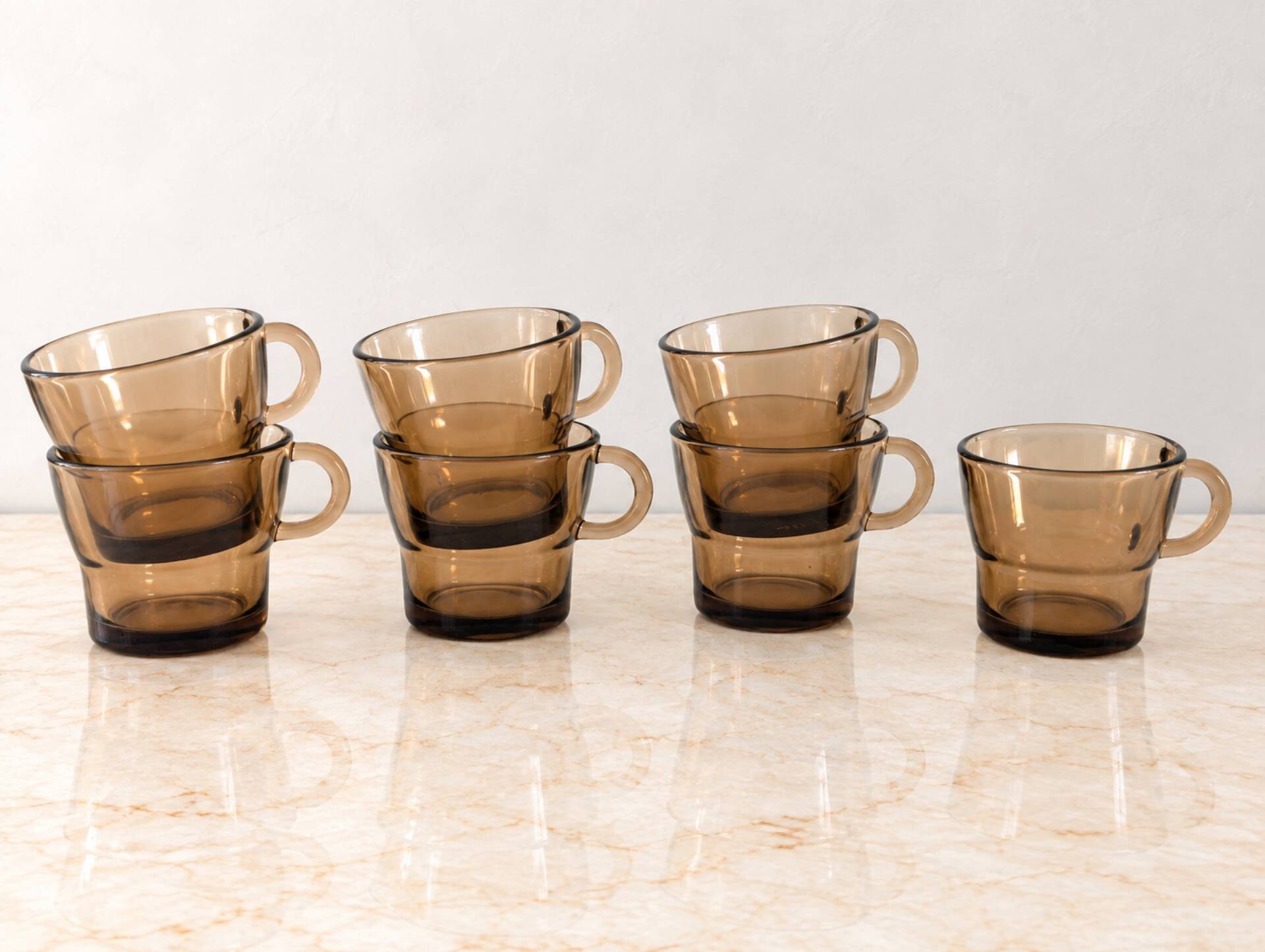 7 smoked cups – amber brown, 70s spirit