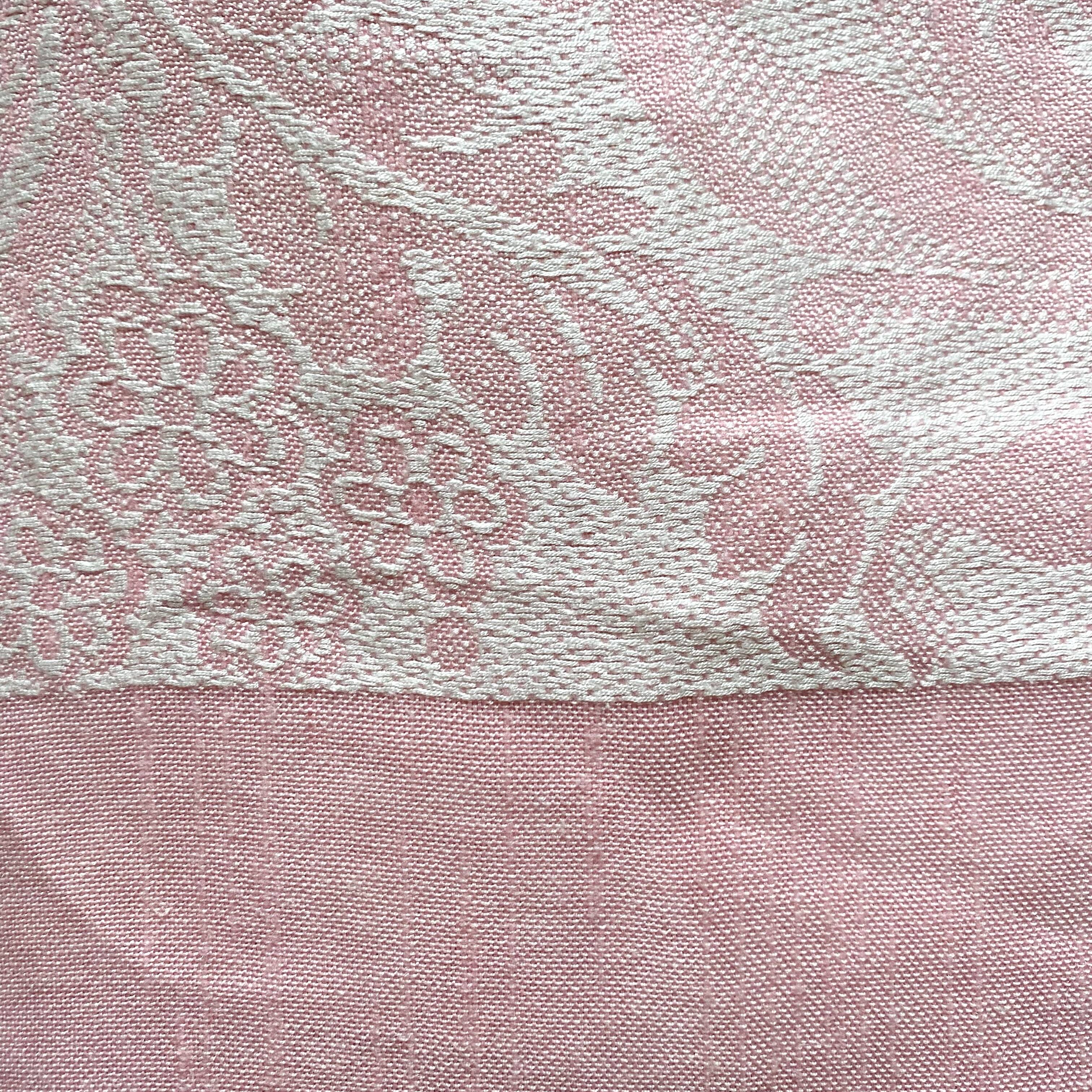 Rectangular tablecloth 200X150 cm pink and white
