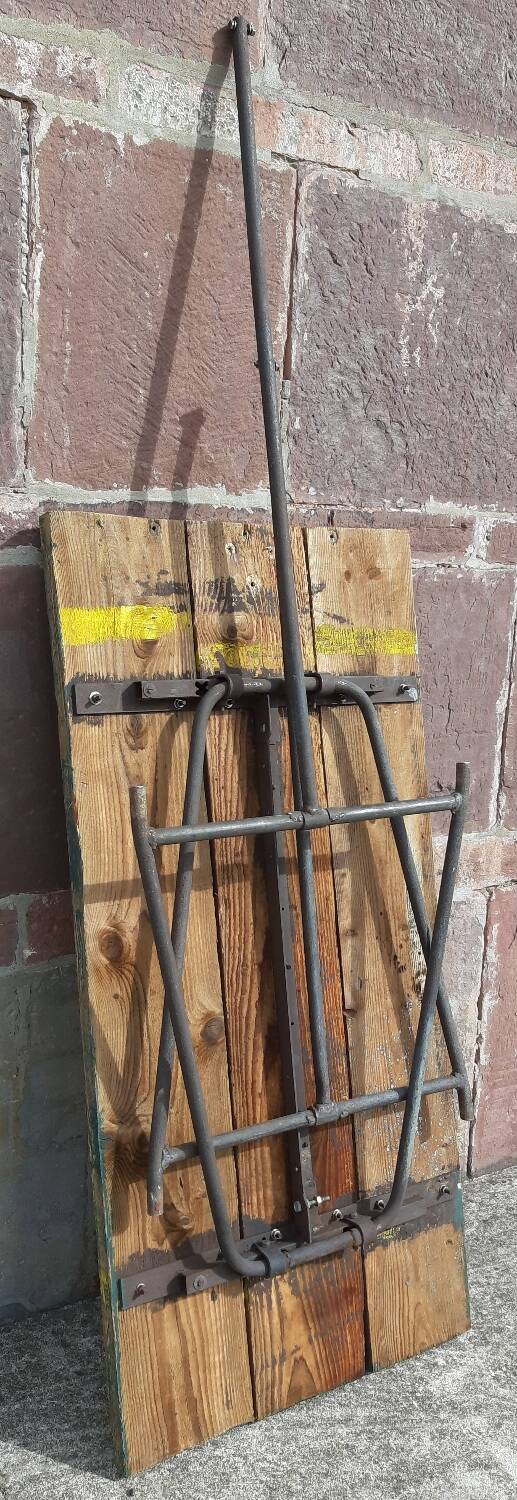 Folding workshop table