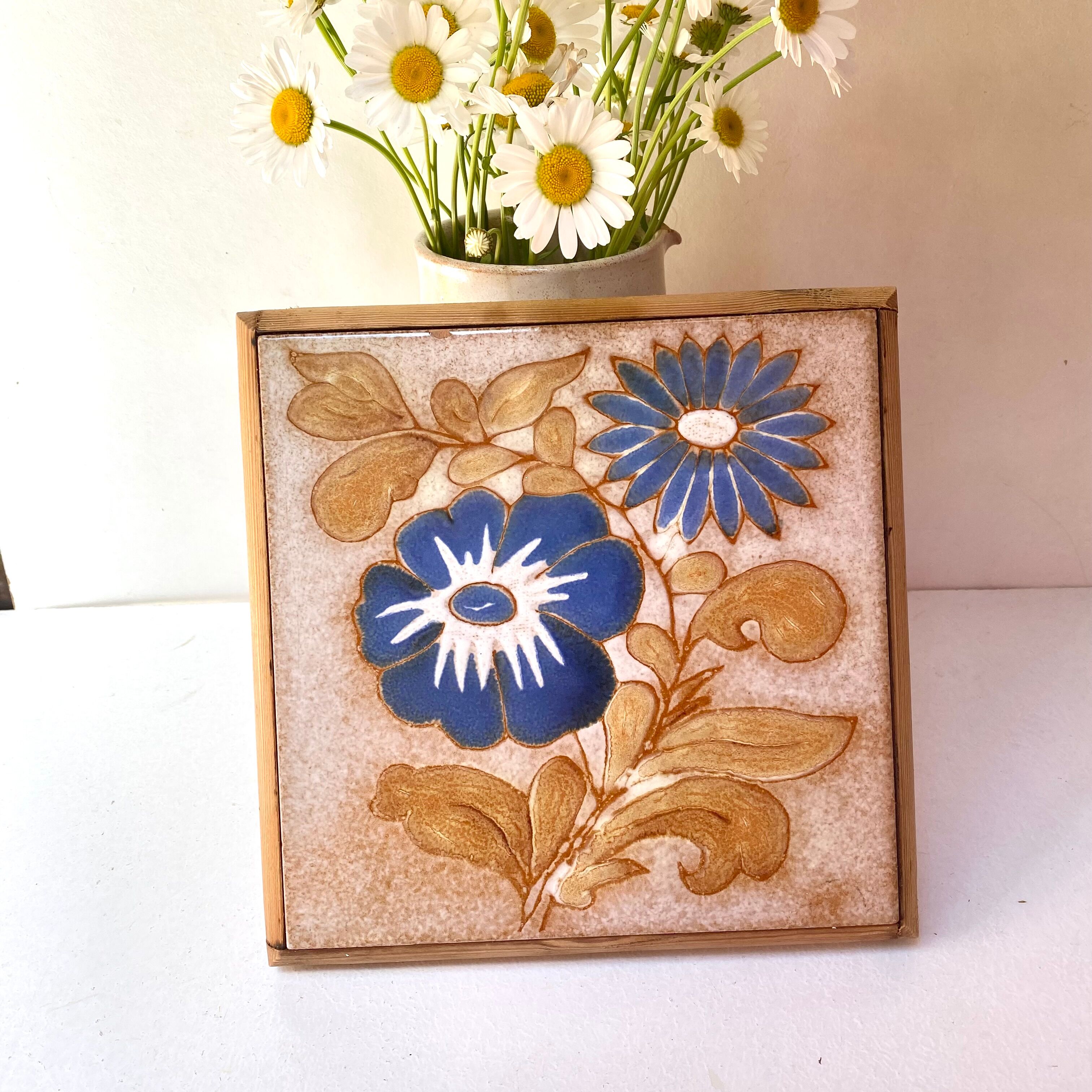 Vintage trivet