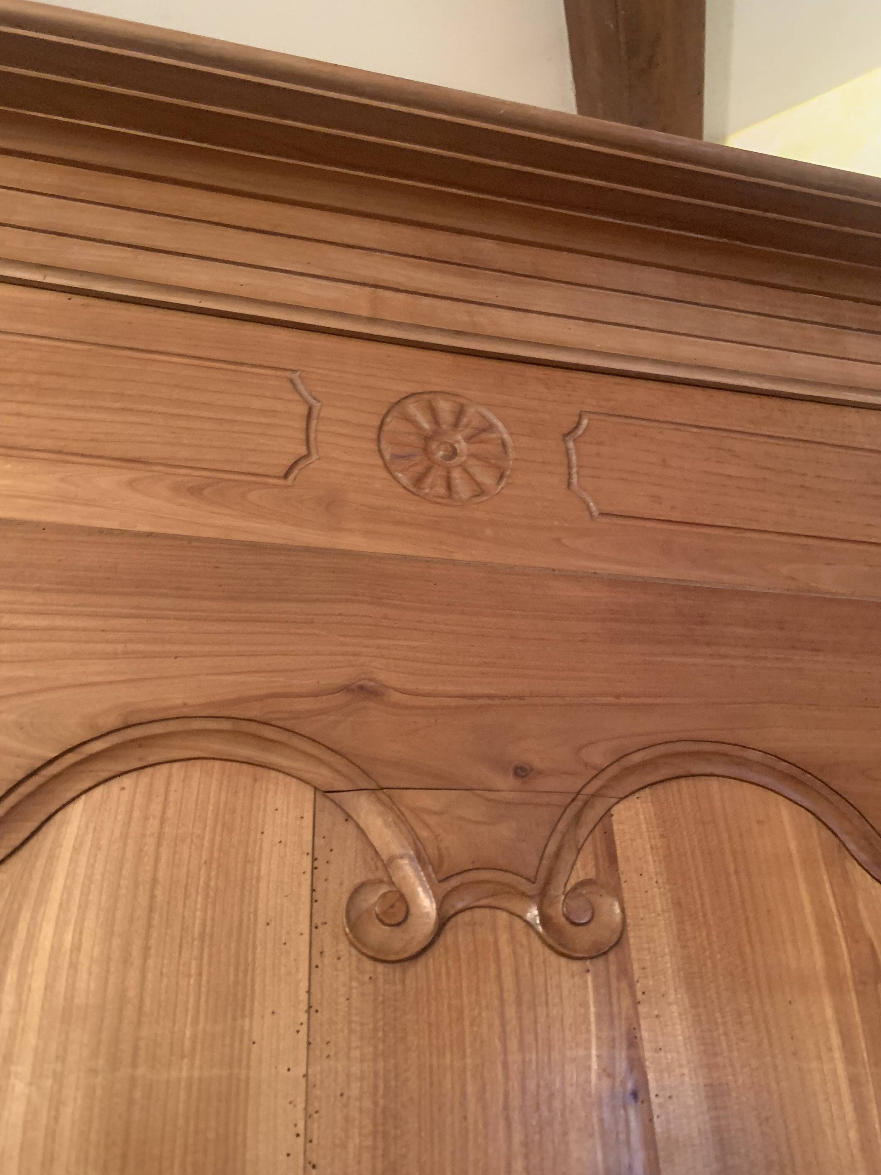 Armoire ancienne 1 porte style Louis XV merisier massif