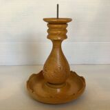 Bougeoir en bois sculpté