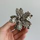 Light metal flower candlestick