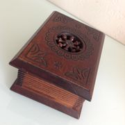 Old patented open-wood cigarette box 30-40 years