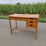 Bureau scandinave circa 1970