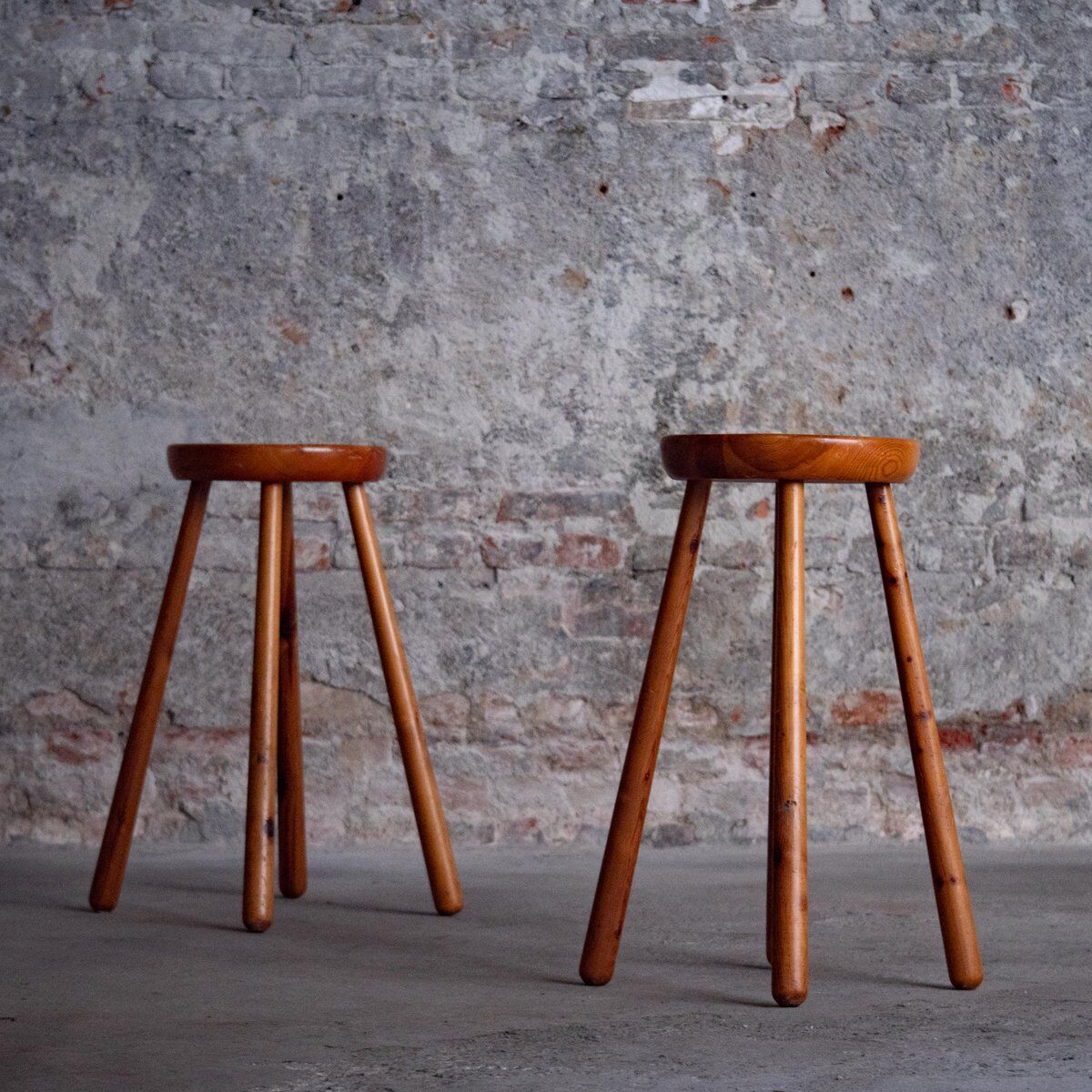Pair of beech counter stools, 1960