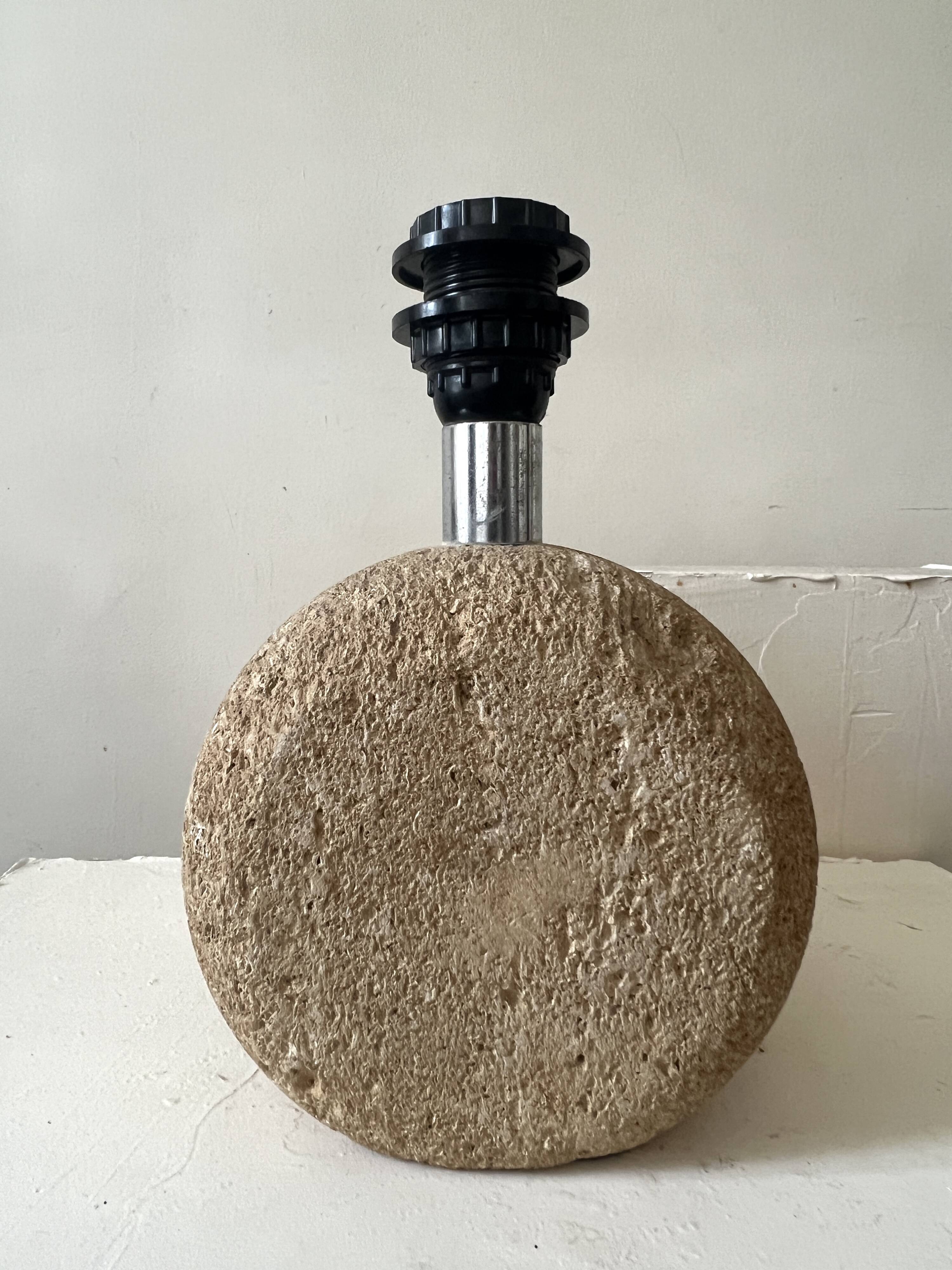 Sculptural lamp base in limestone by Albert Tormos or Fratelli.