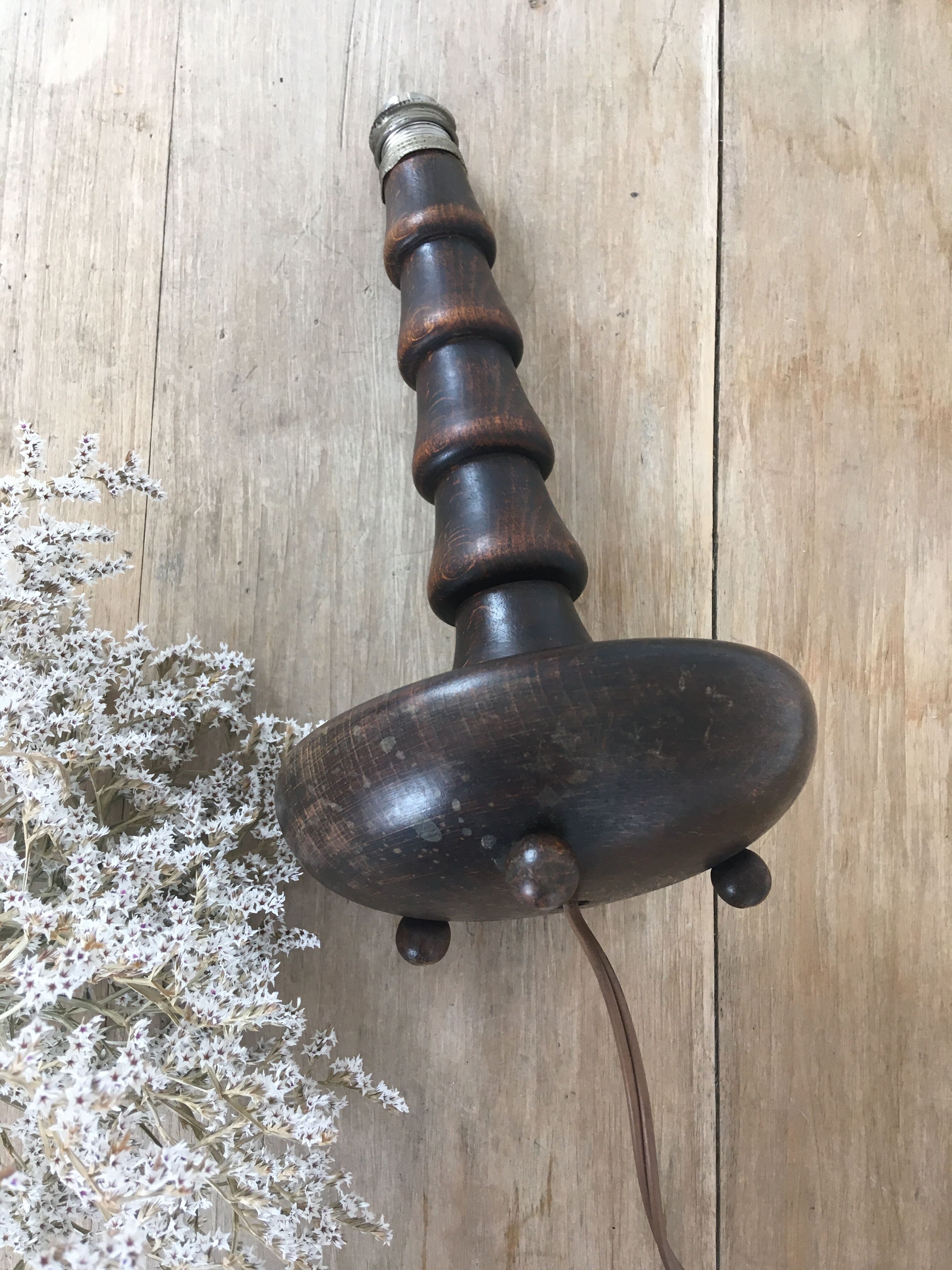 Pied de lampe en bois tourné des années 40-50