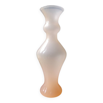 Pink opaline soliflore vase