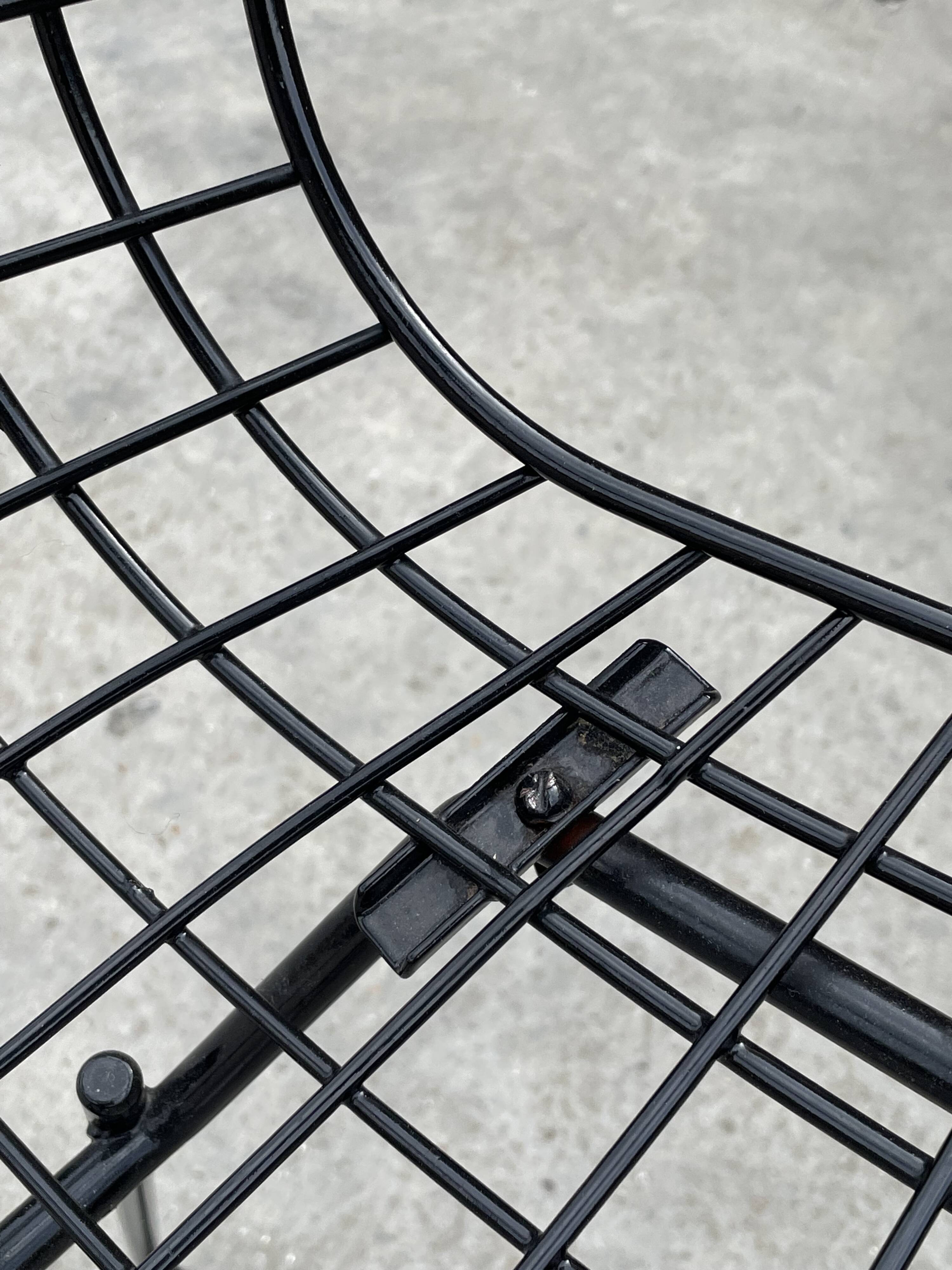Harry Bertoia Chair 420 "wire" Knoll International in black