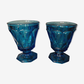 2 verres bleus