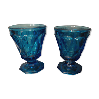 2 verres bleus