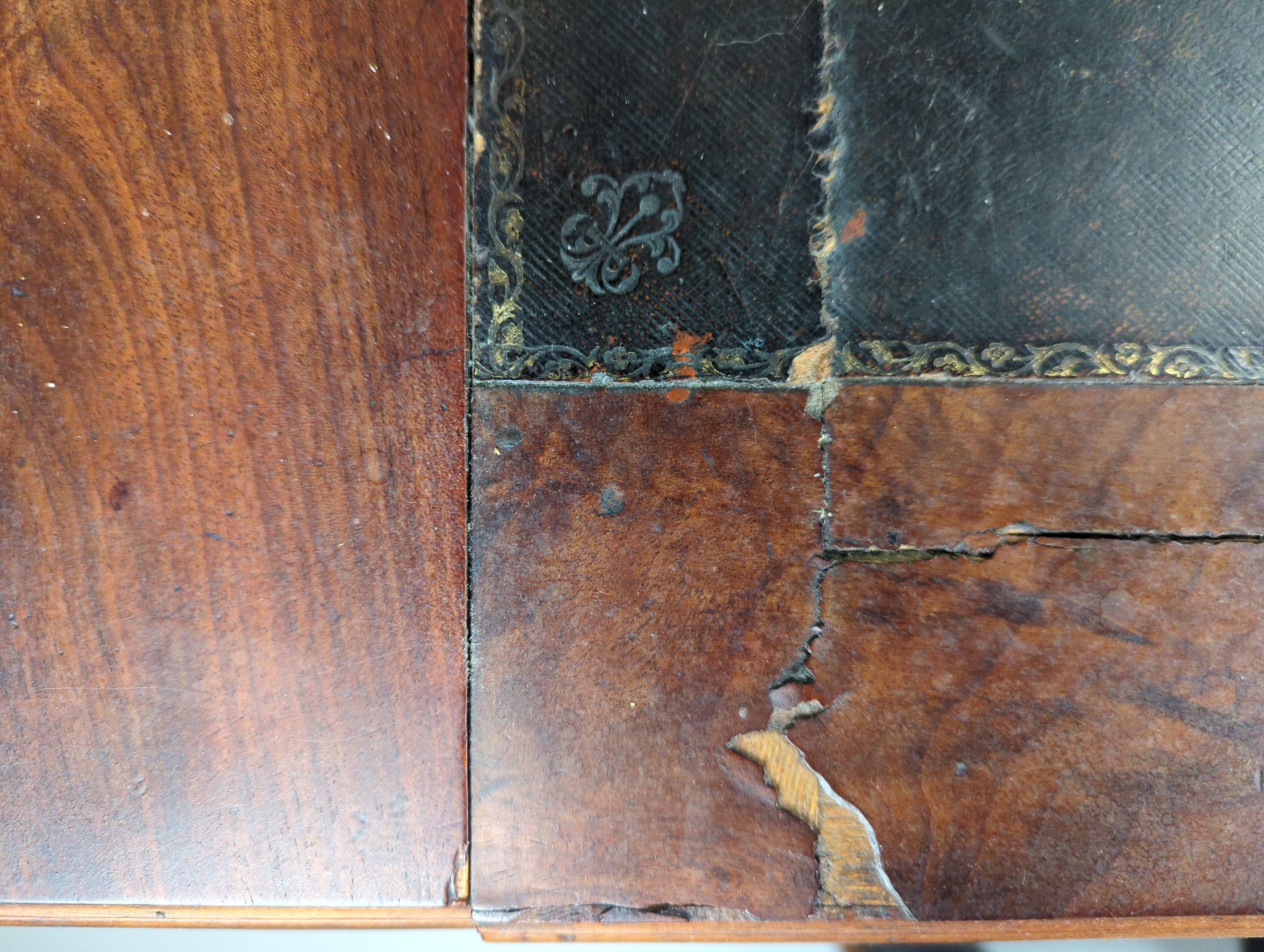 Bureau à gradin Louis-Philippe en acajou