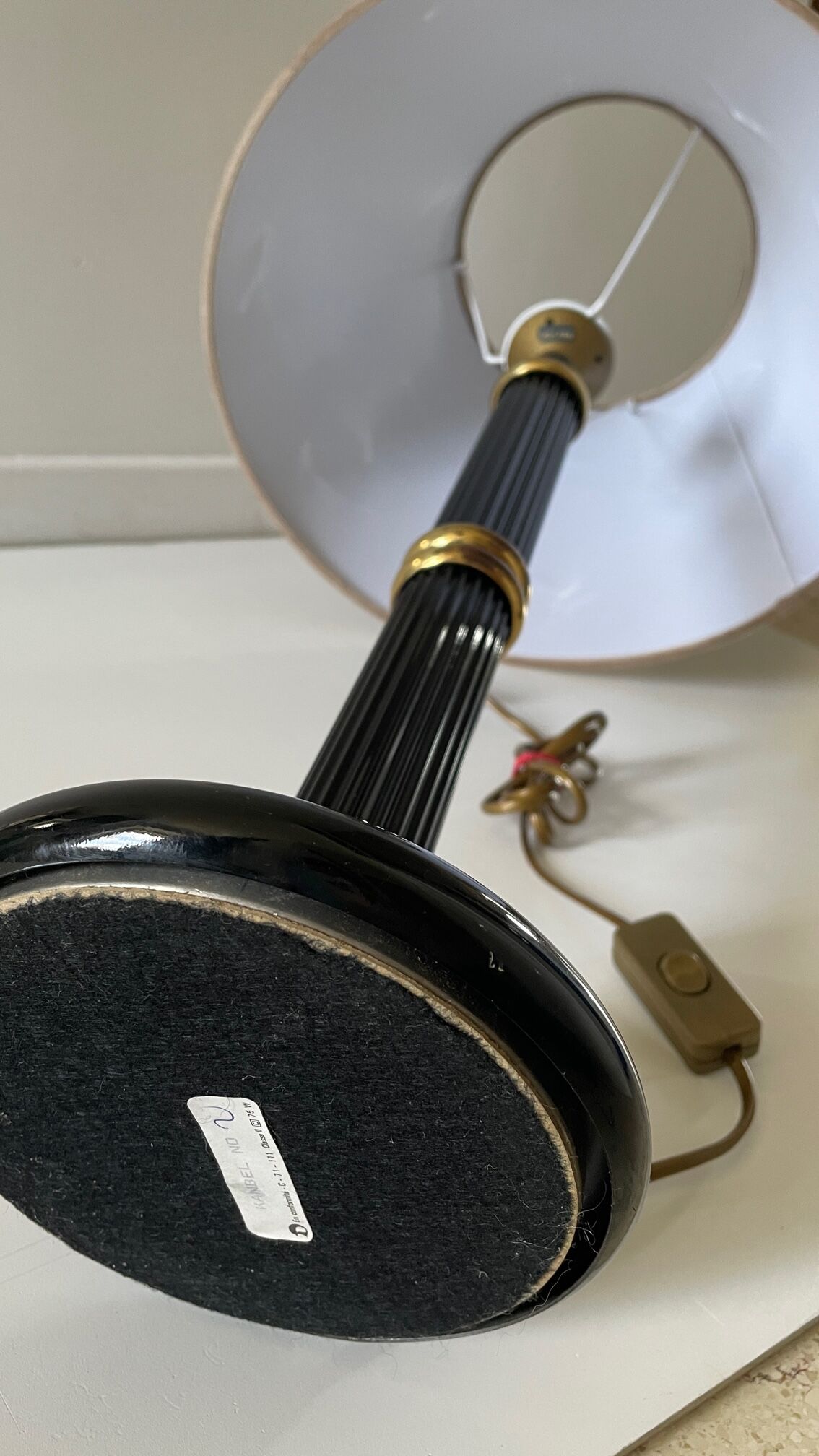 Lampe Le dauphin laiton et velours