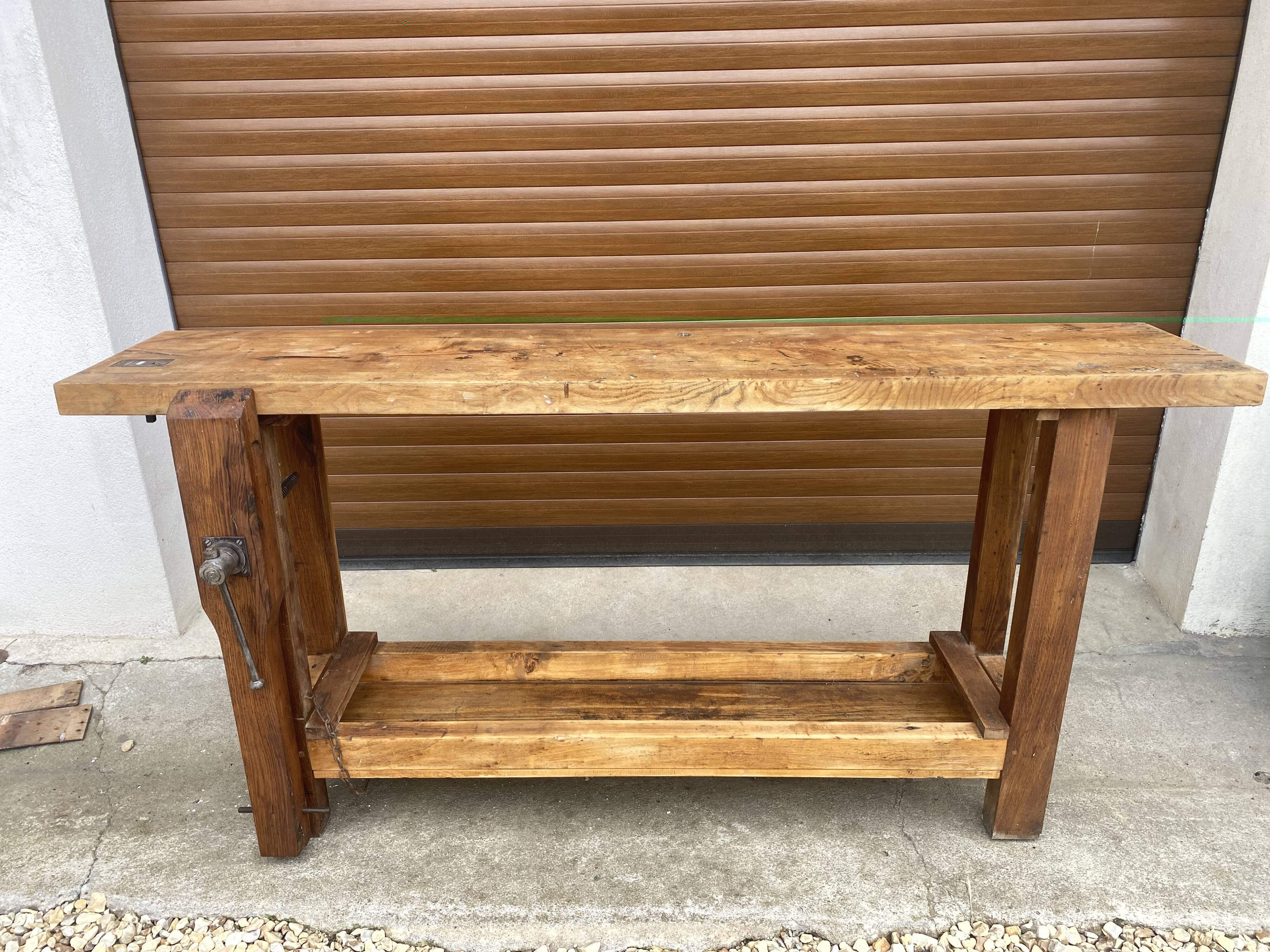 Carpenter's workbench