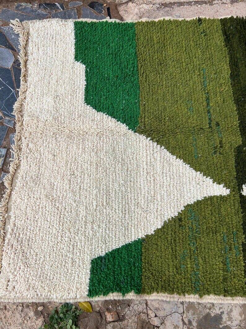 Natural pure wool rug, size 100 x 200 cm