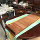 Round extendable dining table for six people, mahogany.