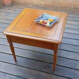 Table basse carrée merisier avec marqueterie, vers 1950