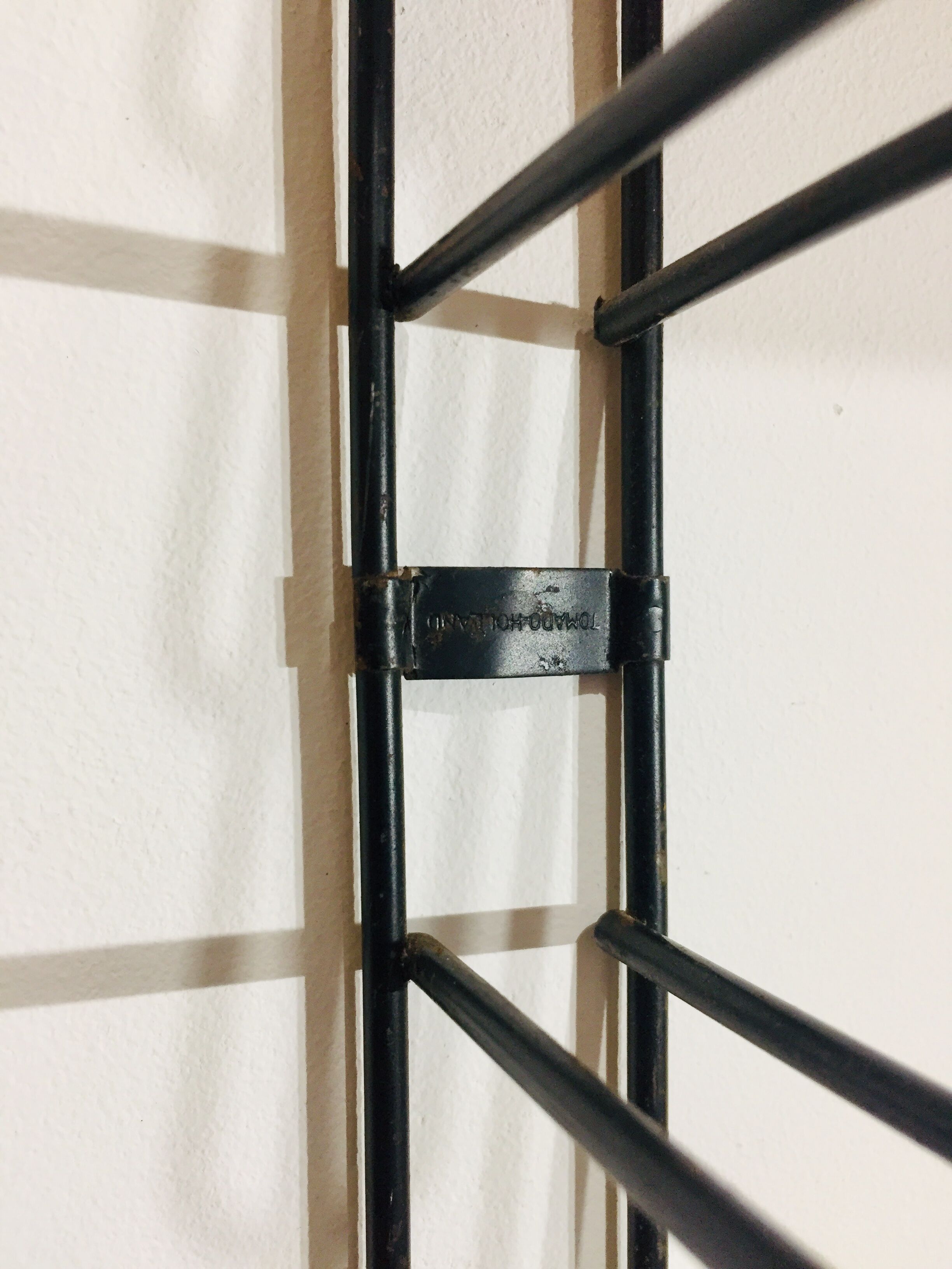 Metal wall shelf, Tomado edition