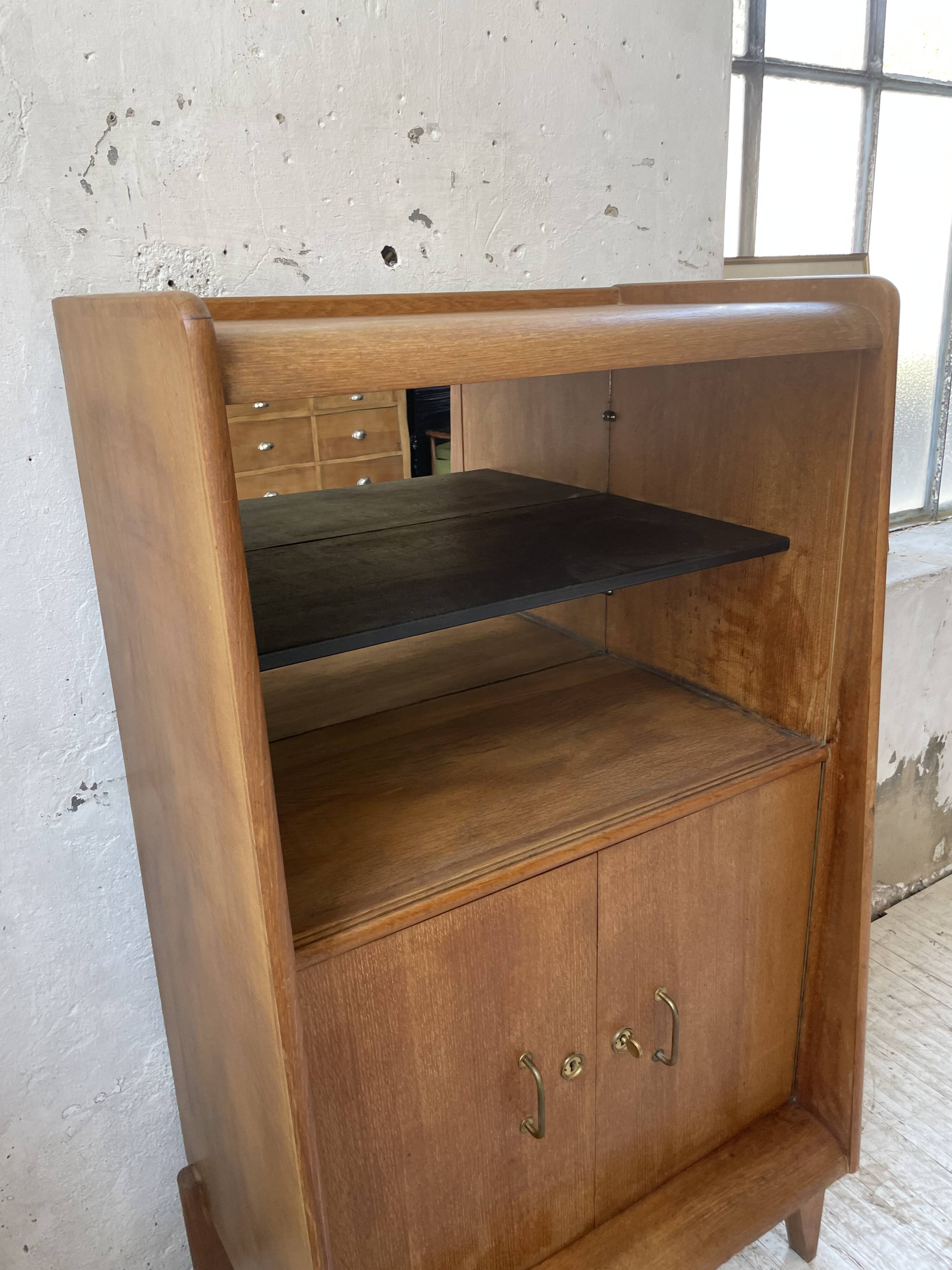 Meuble de rangement secrétaire chêne années 60